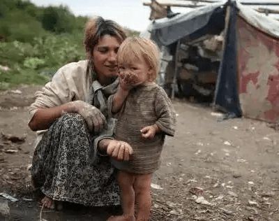 美国穷人大多是白人 数量是贫穷黑人的2倍以上 美国穷人大多是白人 数量是贫穷黑人的2倍以上